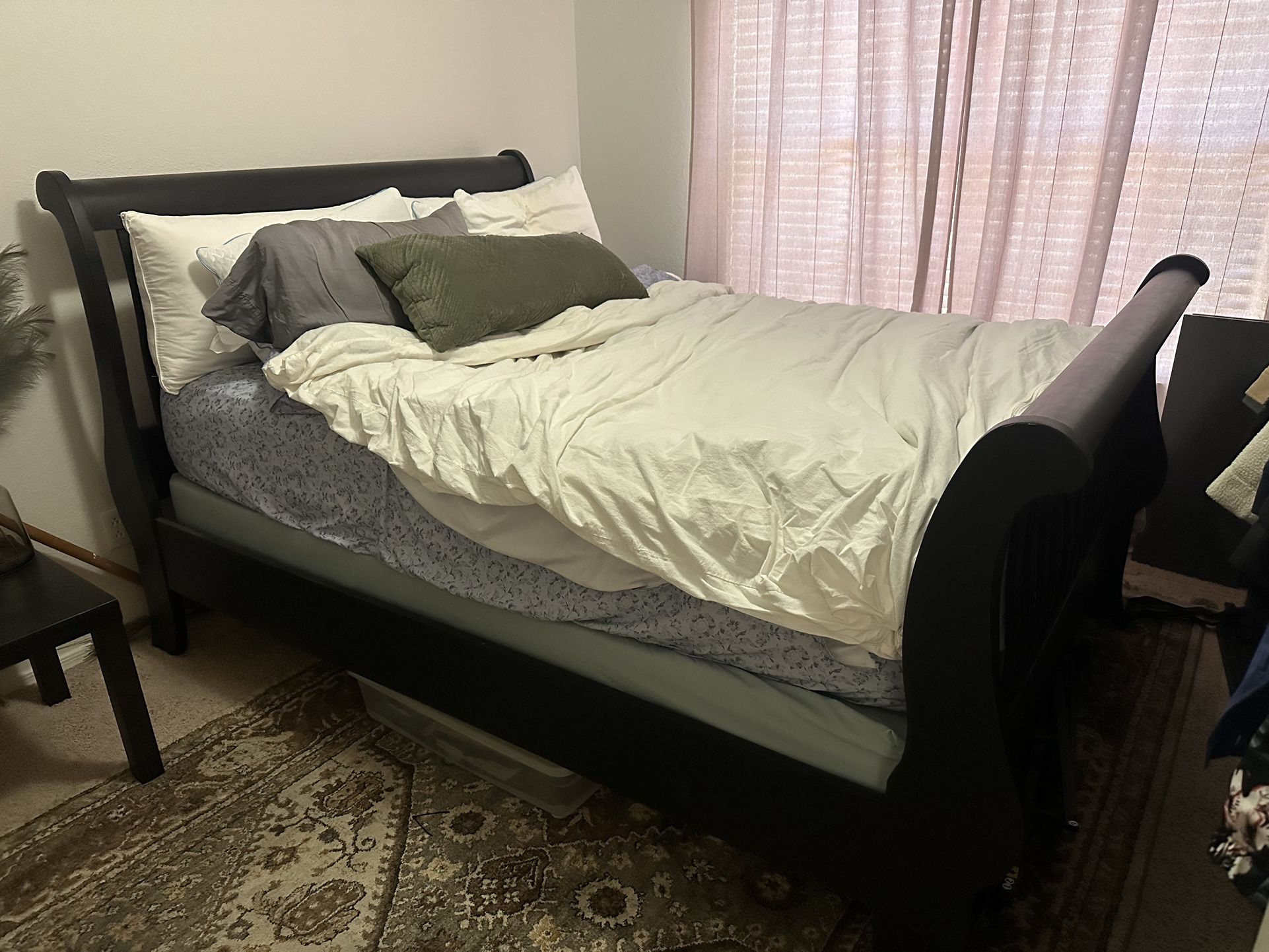 Queen Size Bed With Mattress And Box Spring