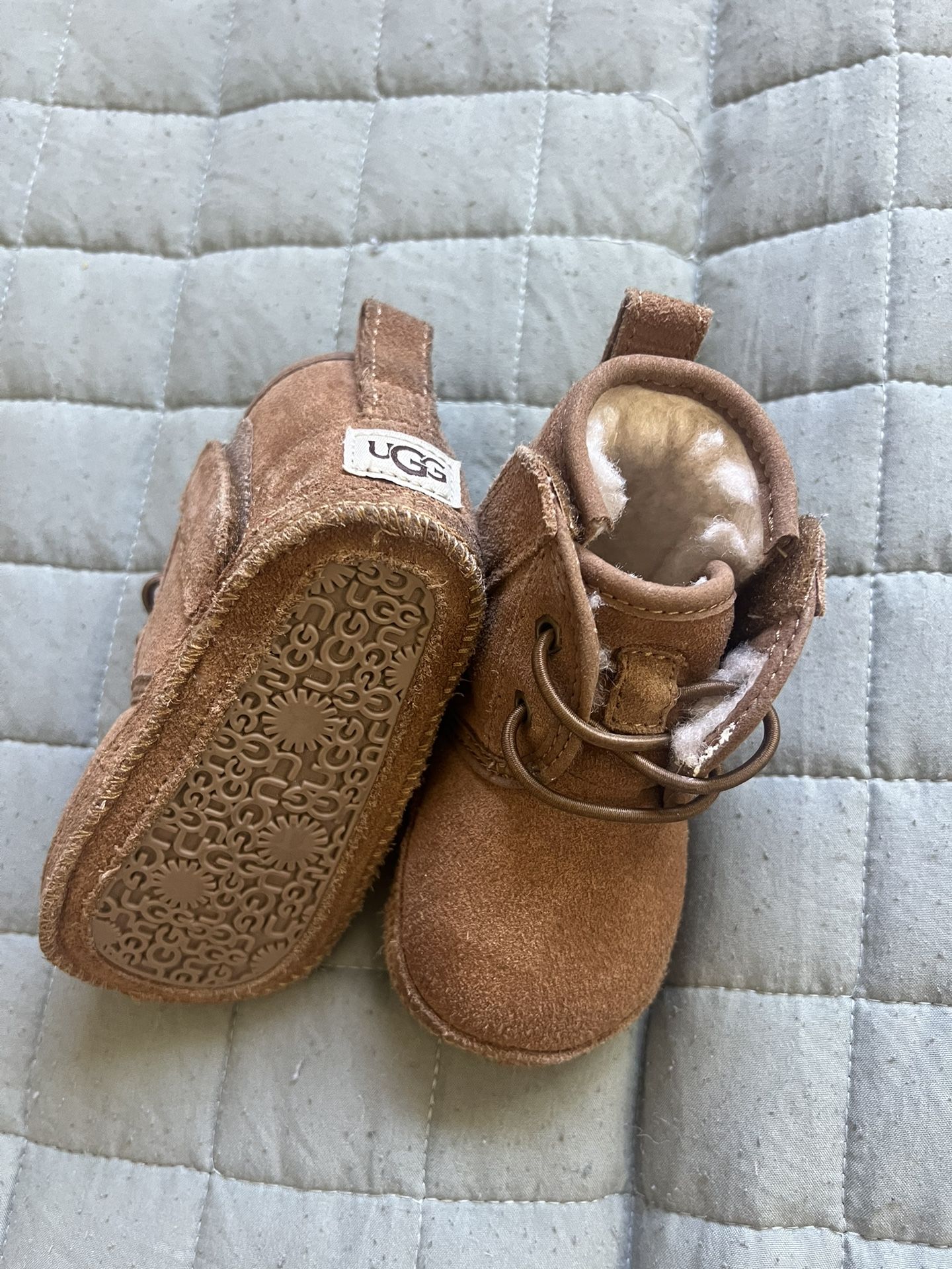 Baby UGG Boots Unisex Size 3