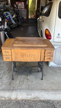Antique sewing machine (white rotary)