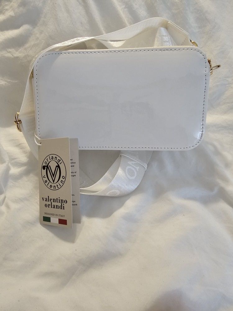 Valentino White Crossbody Bag. Brand New. Tags Still On.