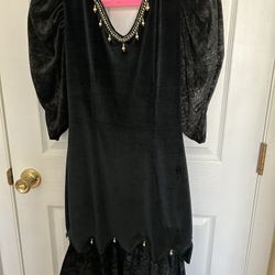 Black Velvet Dress Size M