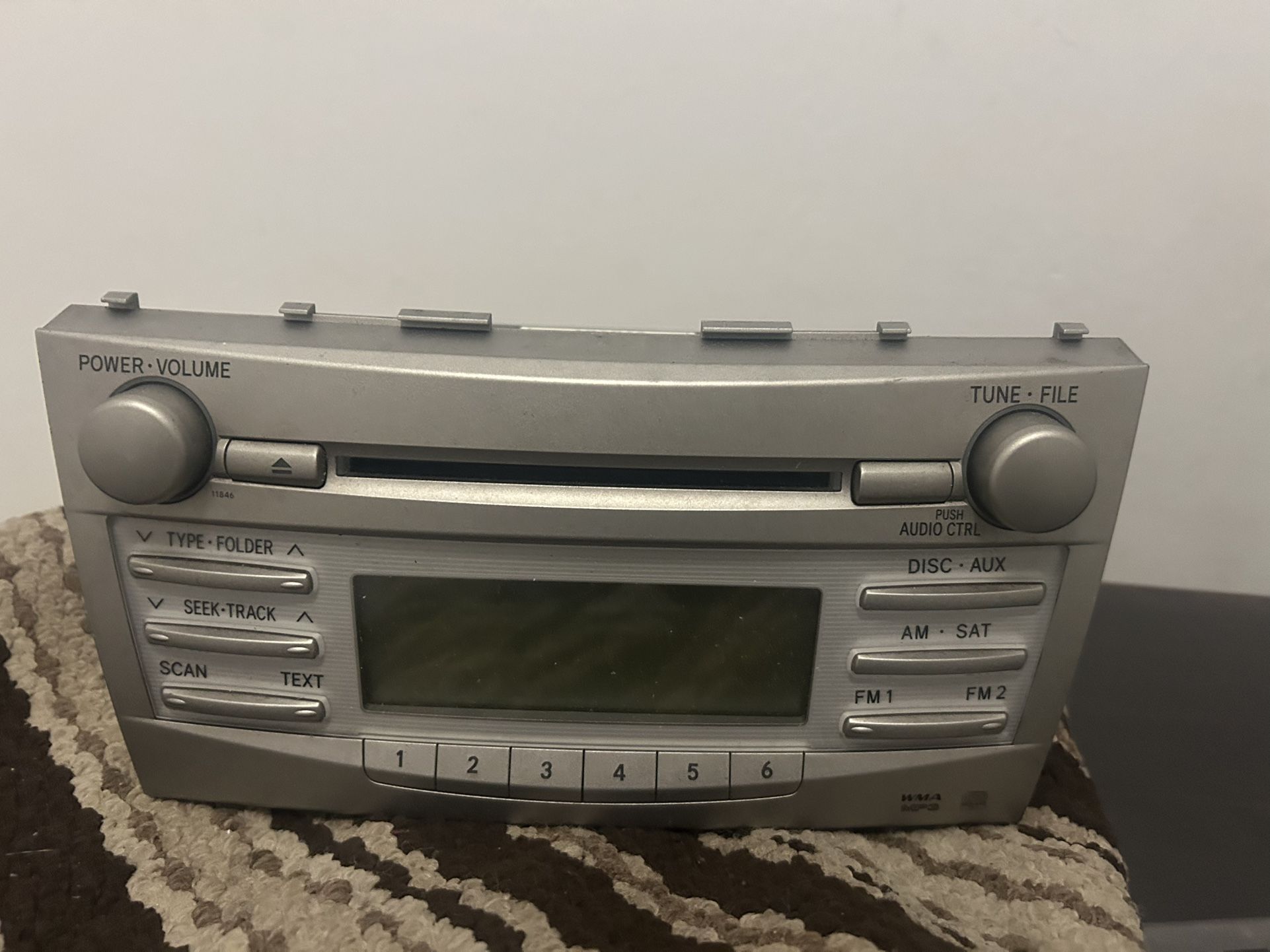 OEM Toyota Camry Stereo Radio 86120-06480 – Tested, Works Great