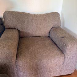 Ashley: Bremond Chair