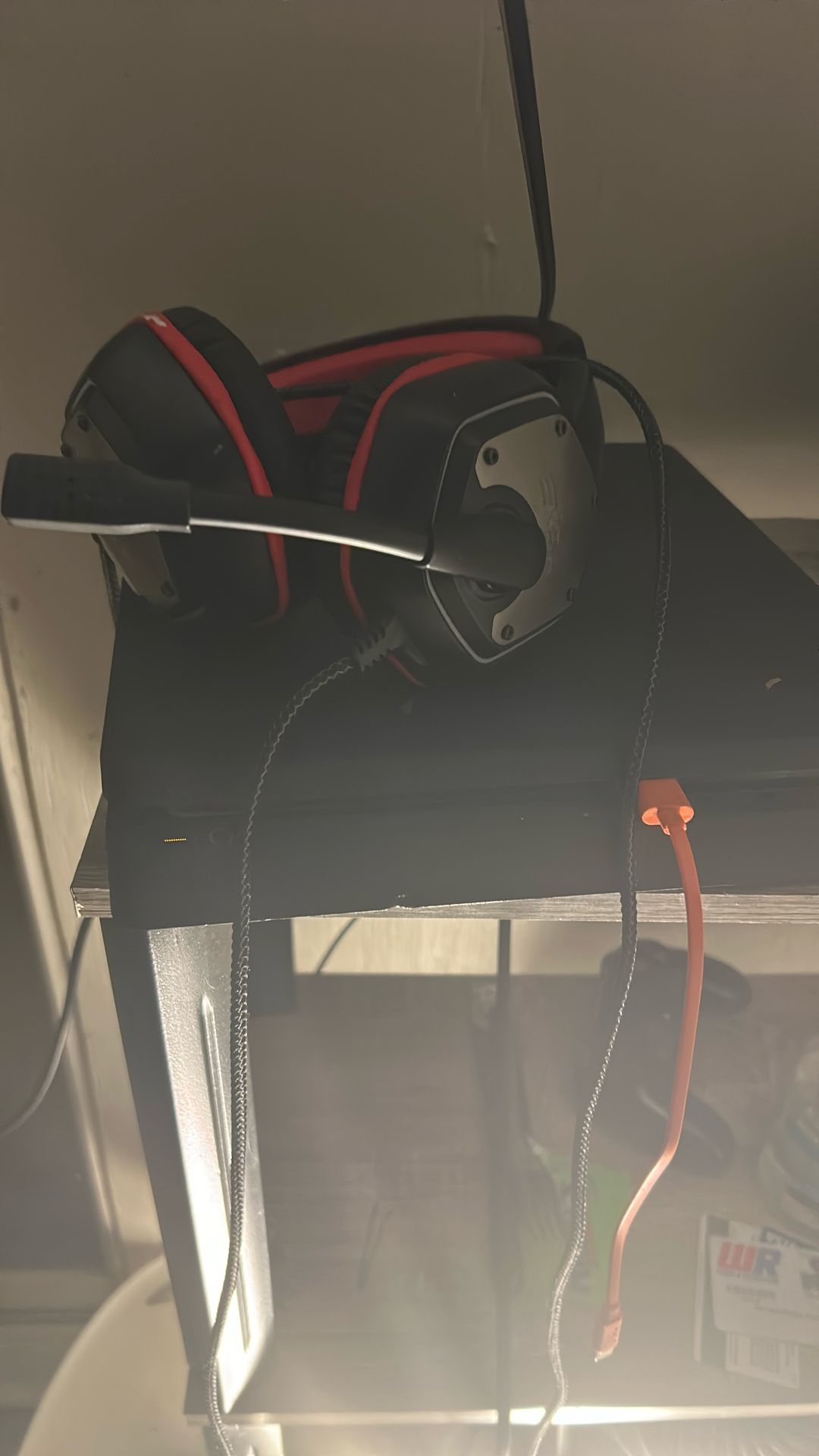 ps4 with the headphones