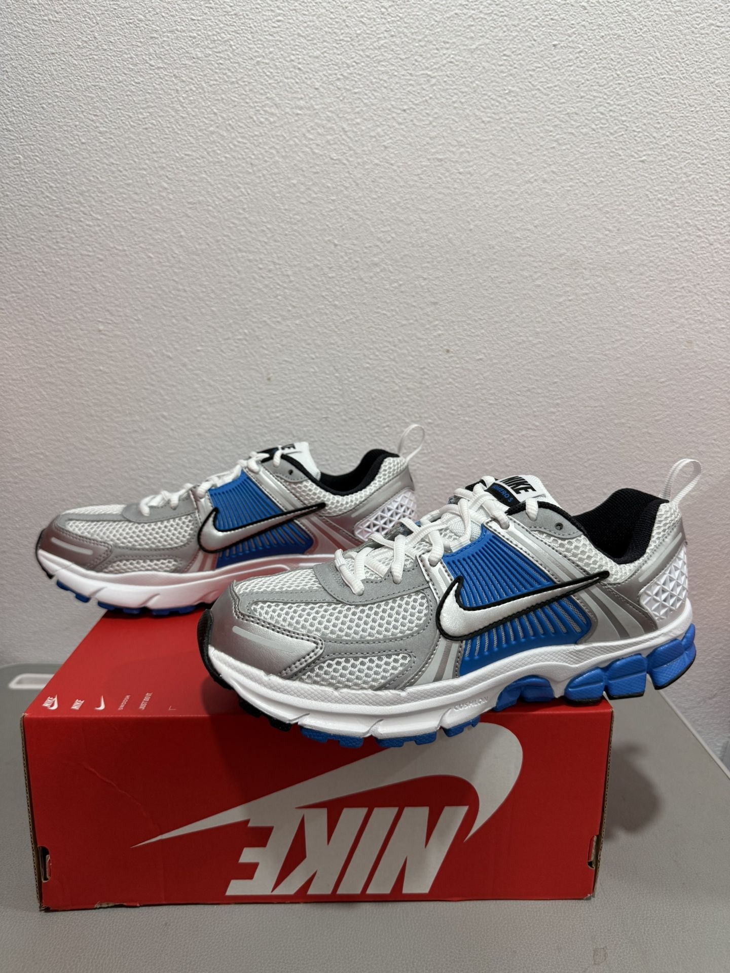 Nike Vomero 5 shoe HF6998-105