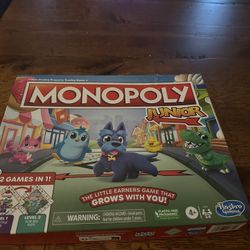 Monopoly Junior - all pieces included