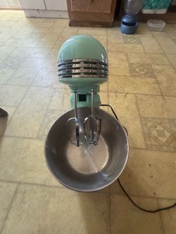 Retro Stand Mixer with Stainless Steel Bowl