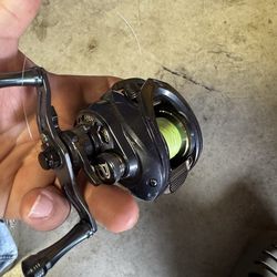 Bait casting reel