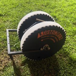 Rolling Lawn Aerator 