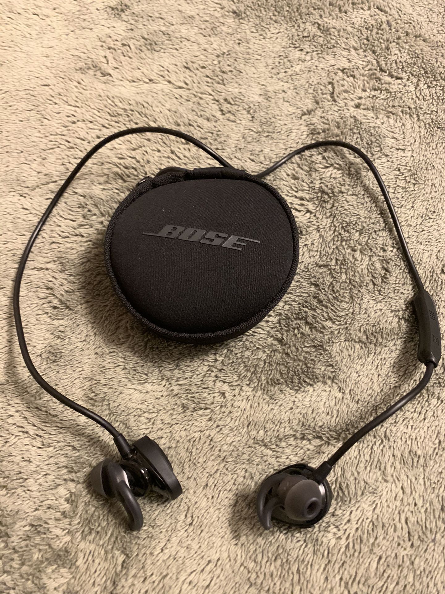 Bose Soundsport headphones