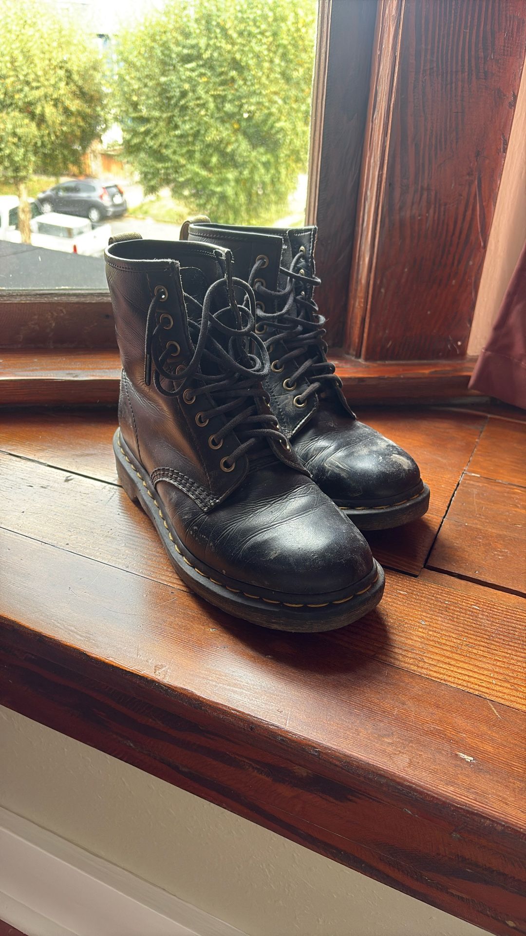 Doc Marten Boots Vegan Size 9