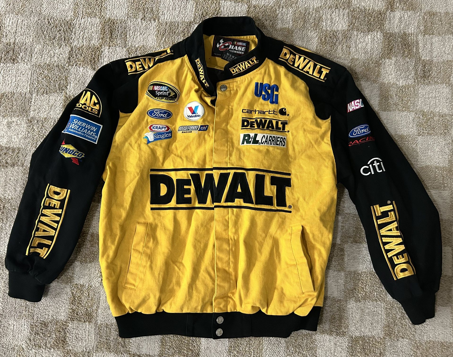 DeWalt Matt Kenseth #17 NASCAR Roush Racing Jacket by JH Design Size Large