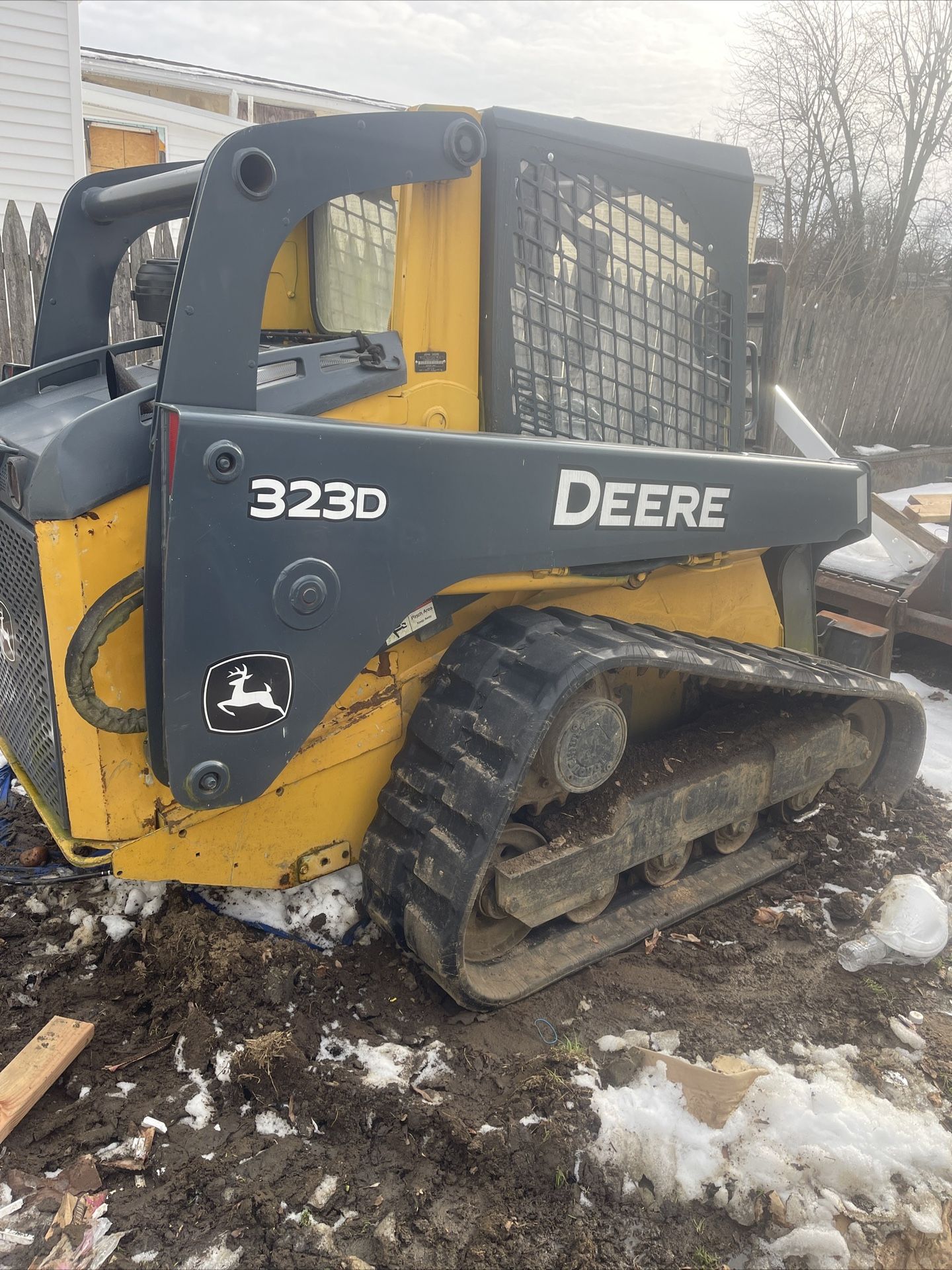 323D Skid Steer 2012