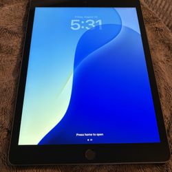 iPad 9th GENERATION 64 GB