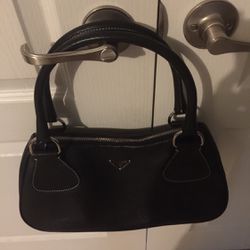 Prada Authentic  Leather Handbag  In Black  Comes With A Dust Bag 