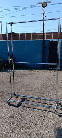 RACK WITH WHEELS