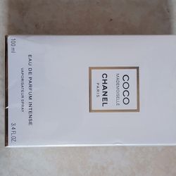 Coco Mademoisella by Chanel Paris