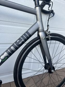 Cinelli Mash Bolt 2.0 Fixed Gear Bicycle 62 XL for Sale in Cinelli Mash Bolt 2.0 Fixed Gear Bicycle 62 XL for Sale in