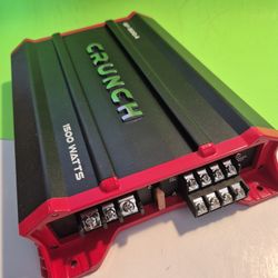 CRUNCH 1500 WATTS 4 CHANNEL BUILT IN CROSSOVER CAR AMPLIFIER ( BRAND NEW PRICE IS LOWEST INSTALL NOT AVAILABLE )