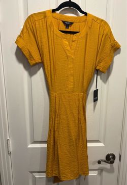 Brand New Simply Vera Wang Mustard Yellow Dress size Small - Retail $58 - Simi valley