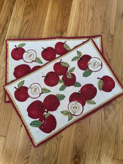 Grandmacore Vintage Apple Placemats