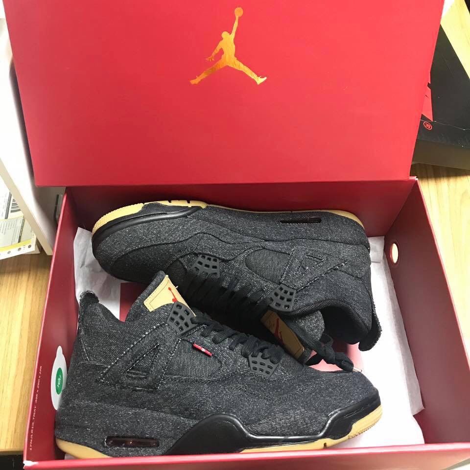 Jordan 4 Retro Levi's Black (sizes 8-11)