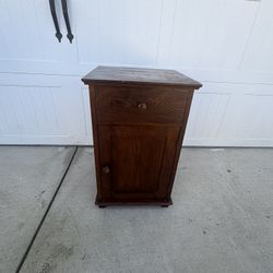 Vintage Wooden Victorian Style End Table 