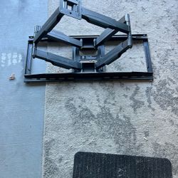 T.v. Wall Mount