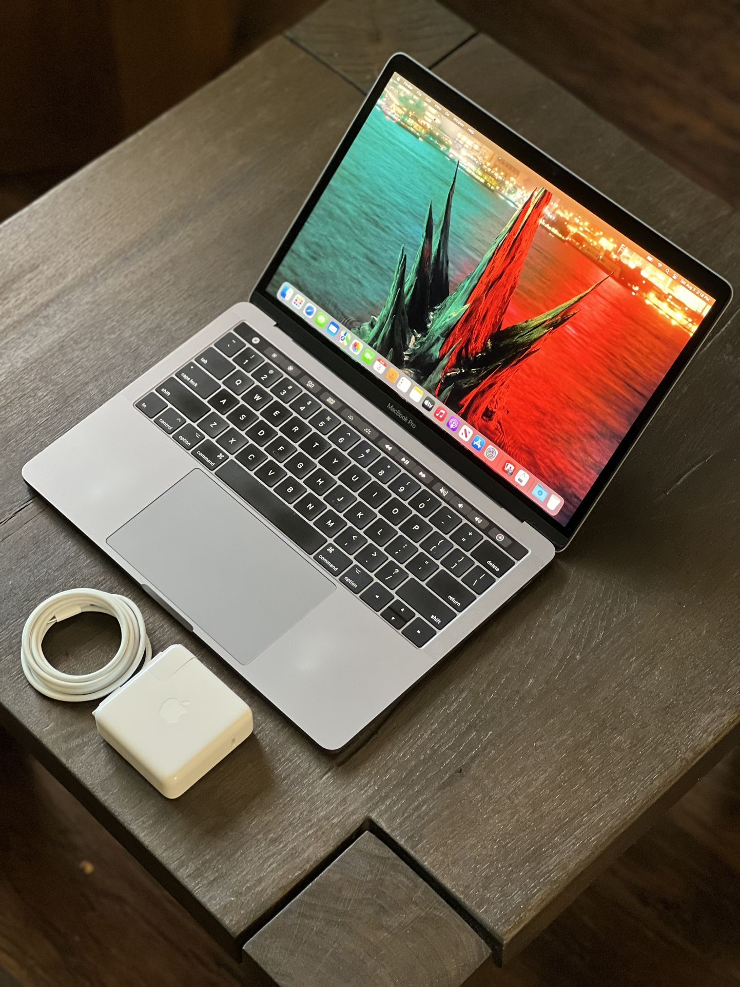 13β MacBook Pro 2.9GHz (2016) 8gb/256gb