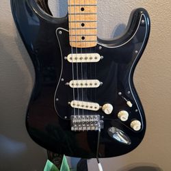 Fender Player Stratocaster Maple Fingerboard