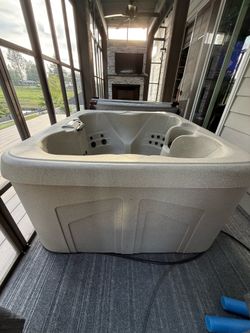 4 person 110 volt plug Spa