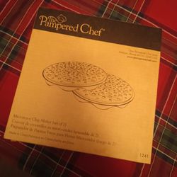 Pampered Chef Microwave Potato Chip Maker