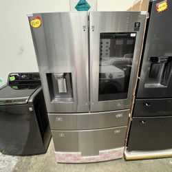SAMSUNG SMART SCREEN FRIDGE
