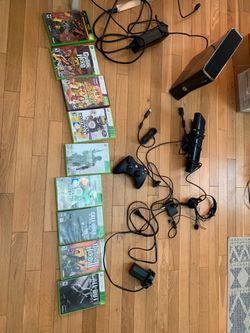 Xbox 360 bundle with games controller and headset