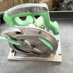 Hitachi C7SB2, corded 7-1/4-inch circular saw 
