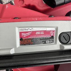 Milwaukee Deep Cut Band Saw