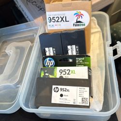 HP Ink cartridges 952XL (4)