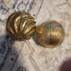 2 DECORATIVE  BALLS
