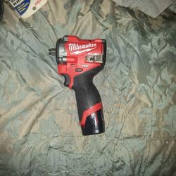 Milwaukee STUBBY 1/2 INCH  IMPACT DRIVER