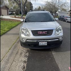 GMC Acadia 