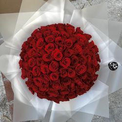 100 Red Roses Bouquet
