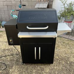 Traeger Smoker / BBQ Pellet Grill Silverton