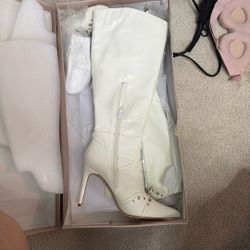 White Boots 