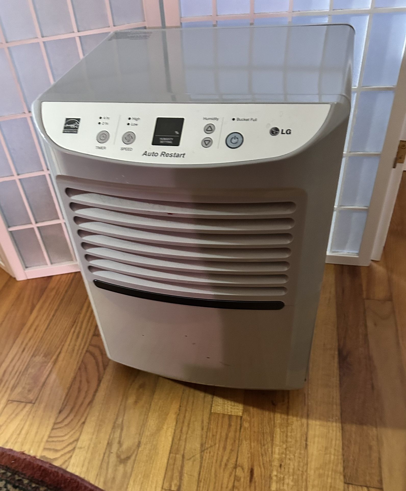 LG Smart Dehumidifier Dehu 45 Pint model MD19GQGE0