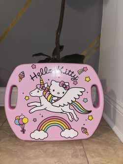 Hello kitty scoot Race