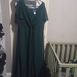 Formal Green Gown plus 22-24