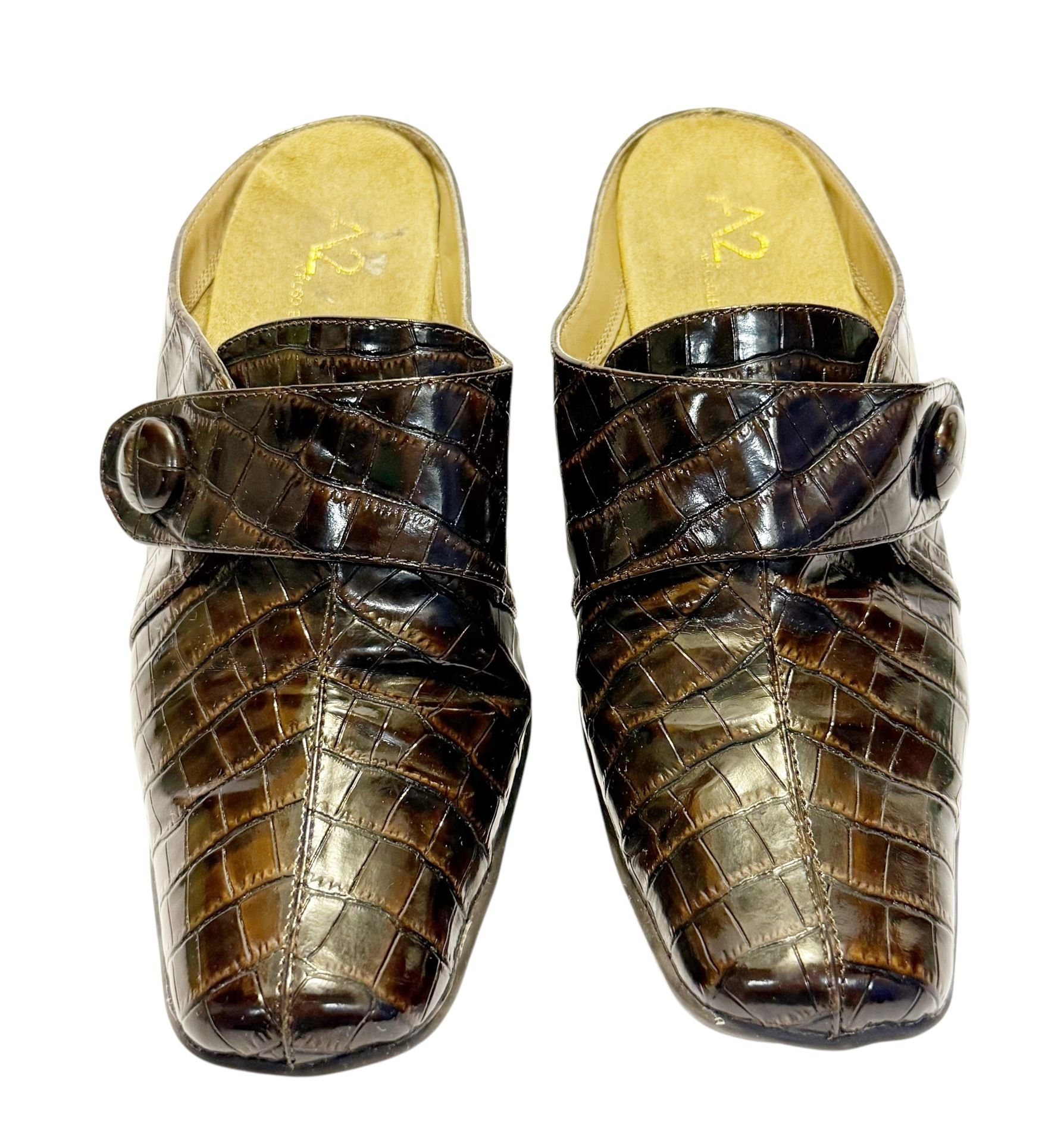 A2 AEROSOLES Womens 9M Brown Moc Crocodile Shiny Patent 3.25” Heel Slip-On Mules