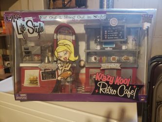 Bratz Retro Cafe 2004