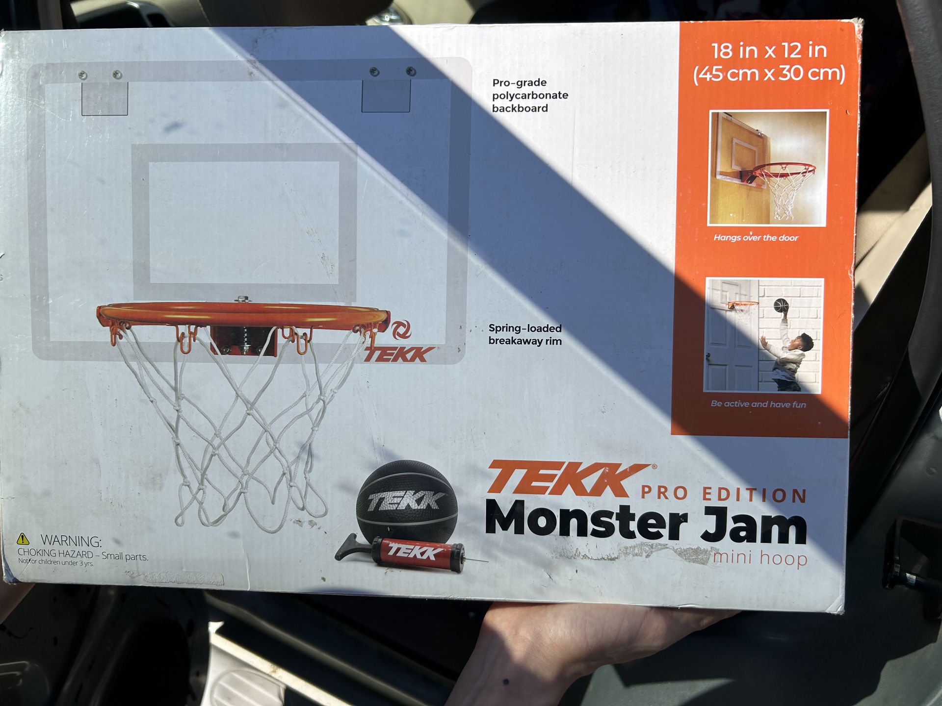 Tekk door basketball hoop