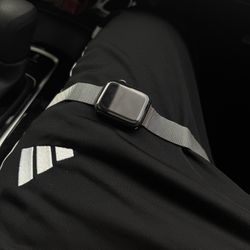 Apple Watch Series 6, 44 mm Aluminum, GPS + LTE. 